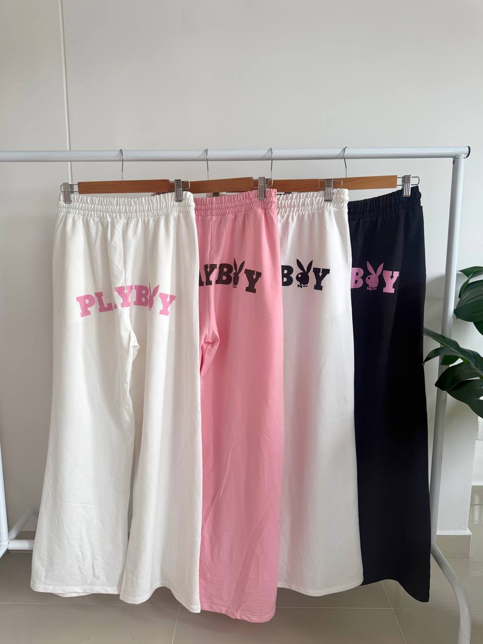 Set Playboy - Top y Sudadera